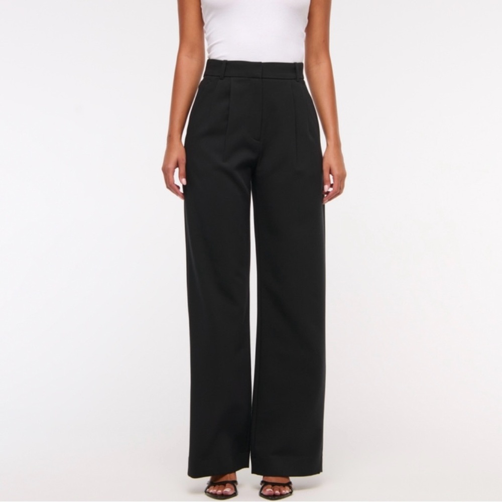 Abercrombie & Fitch | Wide-Leg Tailored Pants (Short)